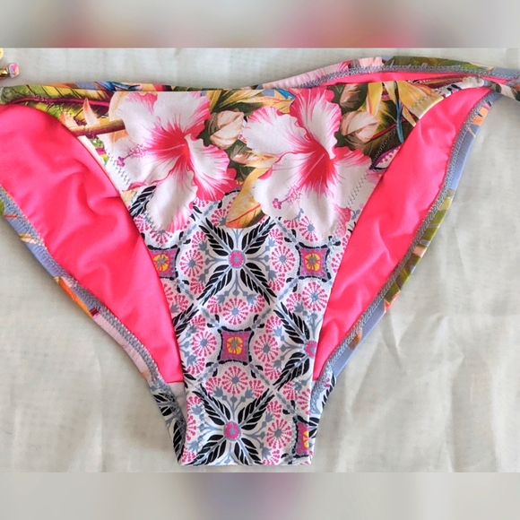 Matthew Williamson Other - Butterfly by Matthew Williamson Women's Side Tie Floral Bikini Bottoms